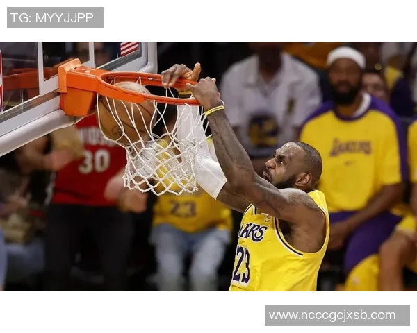 湖人对阵鹈鹕全场直播精彩回顾与赛后分析尽在此处